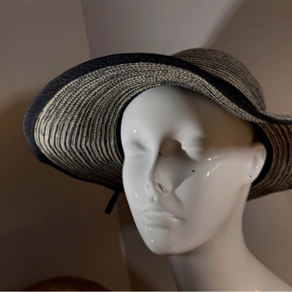 Solar Escape Black & Tan Sun Hat Wide Brim